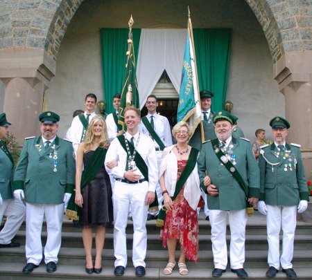 Die neuen Majestäten der St. Sebastianus-Schützenbruderschaft Gimborn um 1610 e.V.