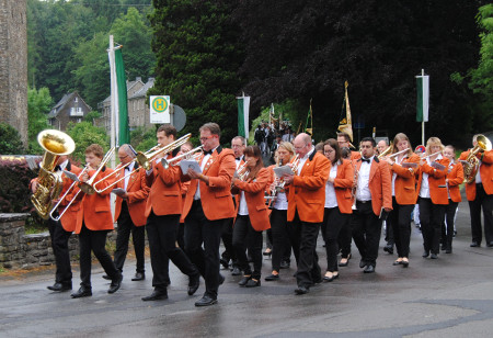 Musikverein Frielingsdorf bei der Prozession