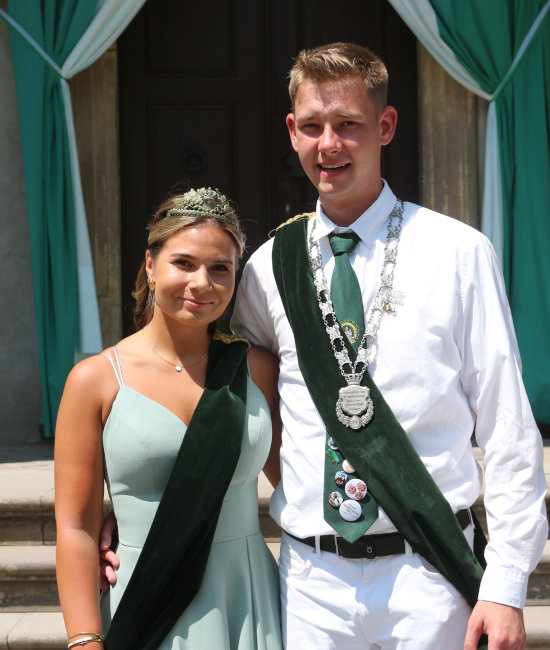 Das scheidende Prinzenpaar Lukas Klein und Alina Shitnikov
