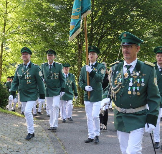 Stefan Simon; Leon Hagen; Rolf Ueberberg