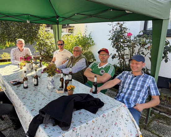 Besucher des Mitgliederfrühschoppens