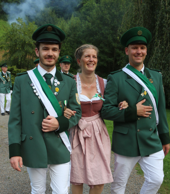 Königshof beim Antreten im Schlosshof
